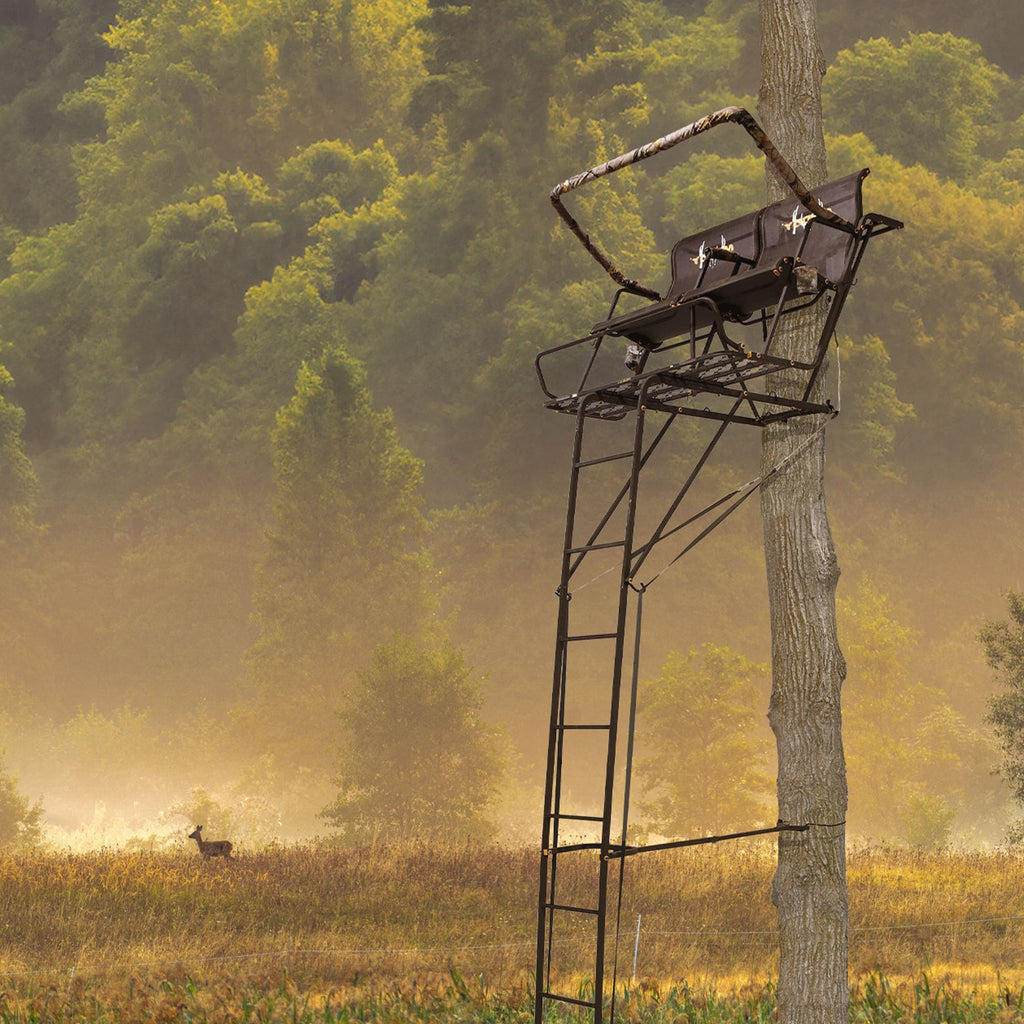 Hunting Deer Ladder Stand 20 ft with Blind Kit X54985